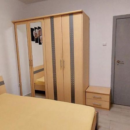 Amore 2- New Apartment In Top Center Varna Extérieur photo