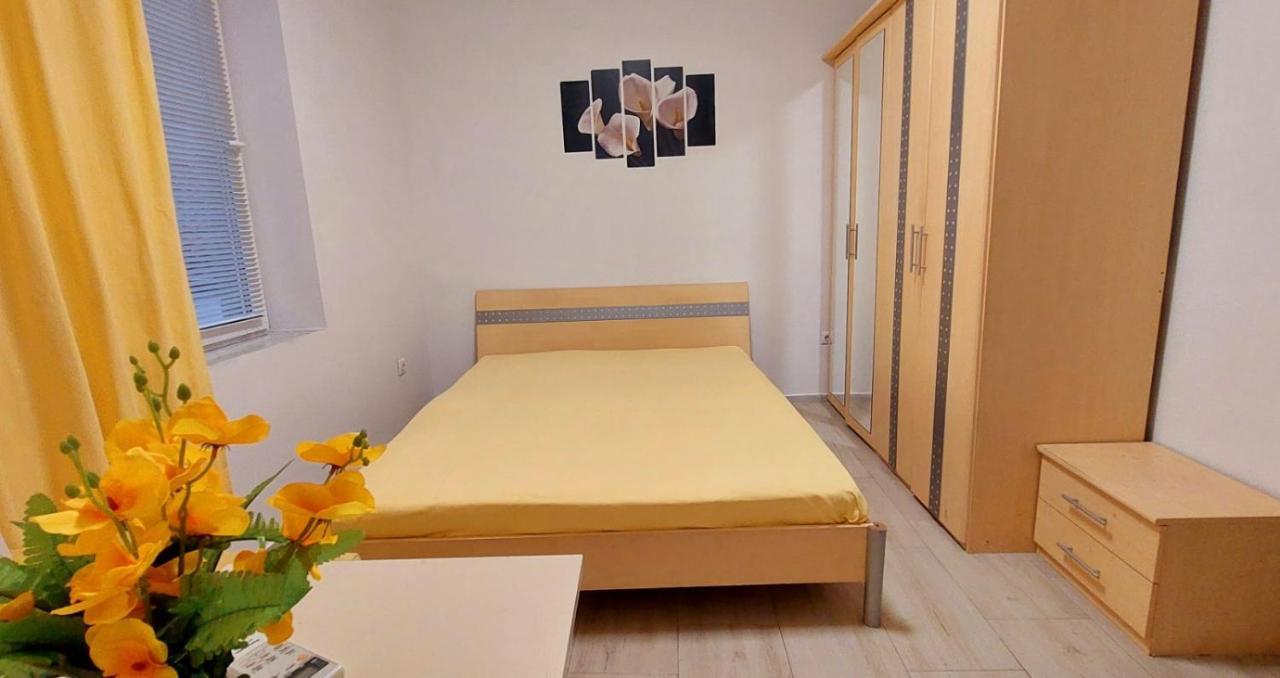 Amore 2- New Apartment In Top Center Varna Extérieur photo